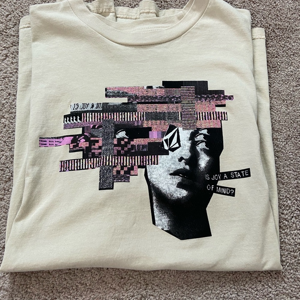 Volcom T-shirt XL NEW